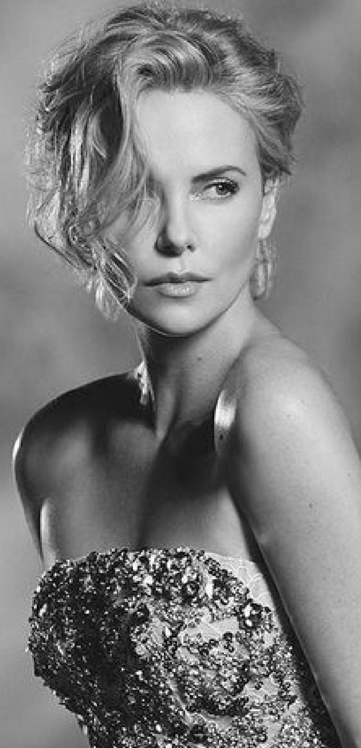 Leading Ladies Gallery Hollywood Wallpapers 4k - Charlize Theron Wallpapers 4k iPhone [700+wallpaper] And More Free Download